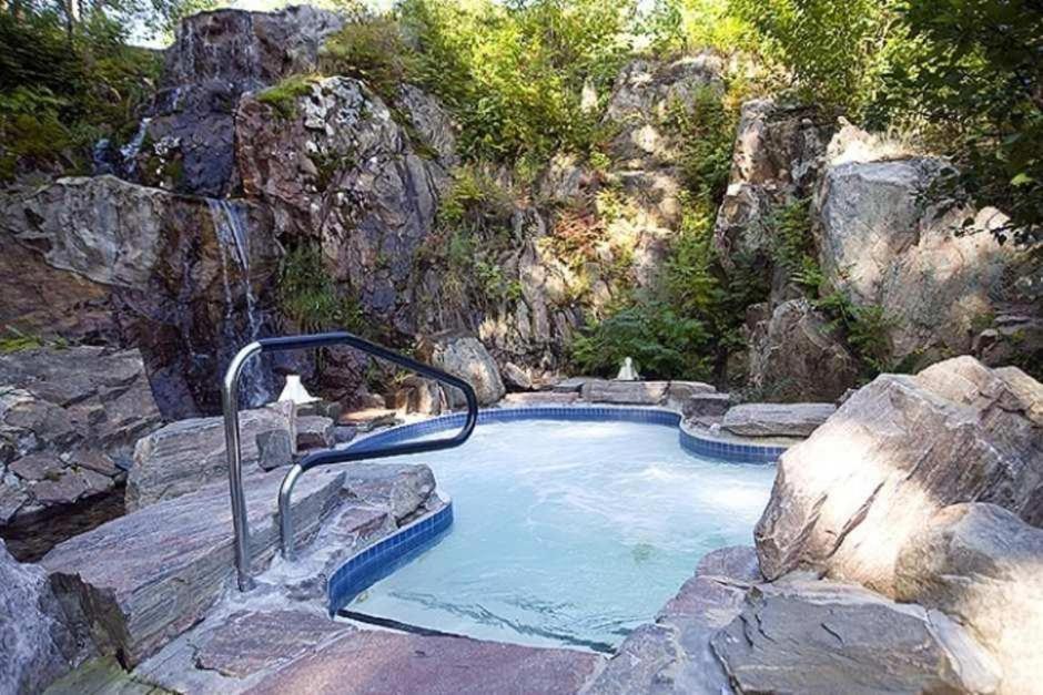 Tremblant Les Eaux - 2 Bedrooms with Pool&Hot Tub Access, near Pedestrian Village - 219-1 Mont-Tremblant Extérieur photo