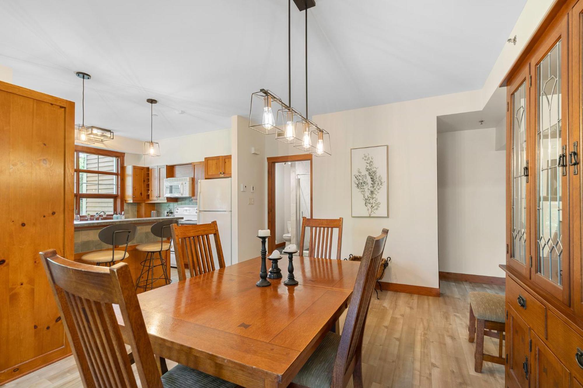 Tremblant Les Eaux - 2 Bedrooms with Pool&Hot Tub Access, near Pedestrian Village - 219-1 Mont-Tremblant Extérieur photo
